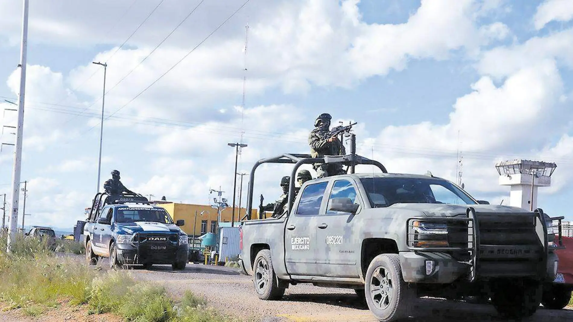 Operativo desplegado luego de la fuga de siete internos del cerereso de Cieneguillas